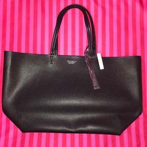 Victoria’s Secret Black bucket tote NWT